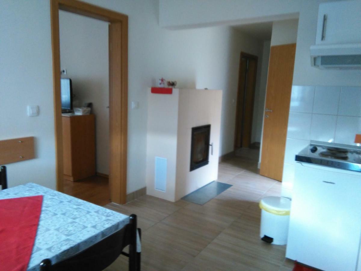 Apartmani Husko 투헬리스케 토플리체 외부 사진